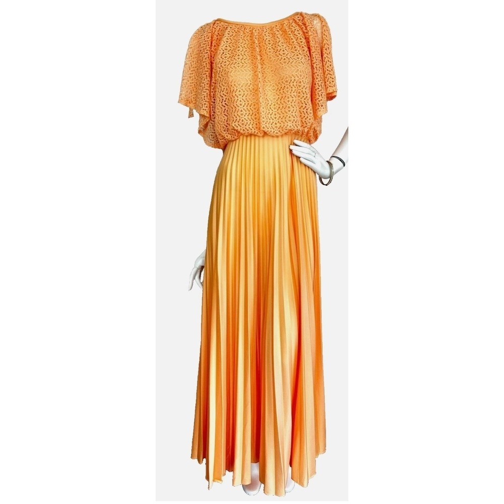 70s JC Penney Cottage Core Maxi Dress Size Small Peach Prairie Ruffle Pleat Lace